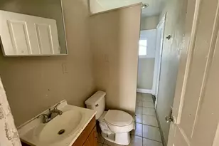 1331 N 22nd St, Milwaukee, WI 53205 - Photo 19