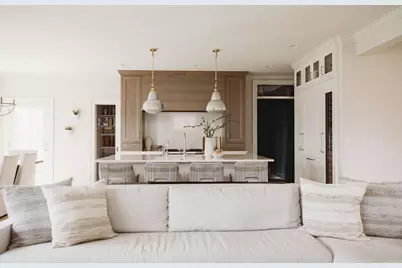 1250  Fairhaven Blvd, Elm Grove, WI 53122 - Photo 9