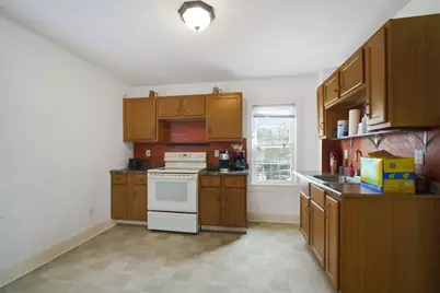 5064 N 56th St, Milwaukee, WI 53218 - Photo 5