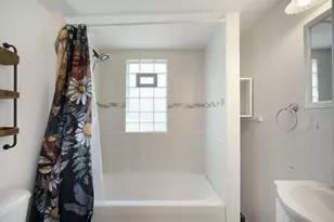 5064 N 56th St, Milwaukee, WI 53218 - Photo 9