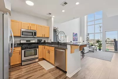 2121 S Kinnickinnic Ave #105, Milwaukee, WI 53207 - Photo 9