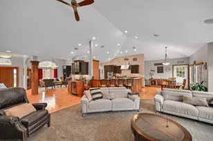 W292N4254 Prairie Wind Cir, Delafield, WI 53072 - Photo 9