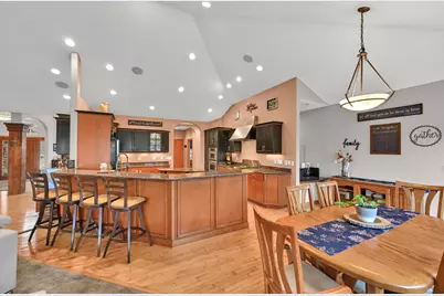 W292N4254  Prairie Wind Cir, Delafield, WI 53072 - Photo 11