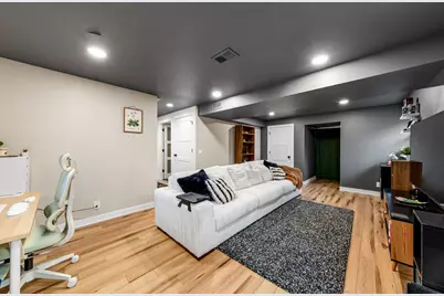 11720  Austin Ave, Mequon, WI 53092 - Photo 15
