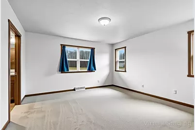 2348  Wild Oak Dr, Manitowoc, WI 54220 - Photo 27