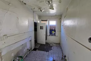 2023 W Scott St, Milwaukee, WI 53204 - Photo 11
