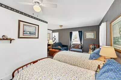 2719 E Locust St, Milwaukee, WI 53211 - Photo 21