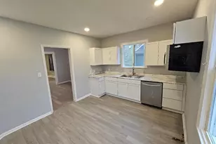 1330 Hayes Avenue, Racine, WI 53405 - Photo 7