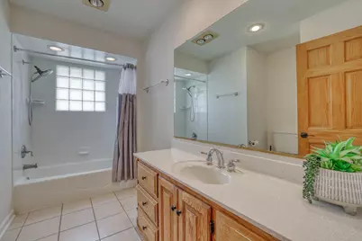 6438  Sycamore St, Greendale, WI 53129 - Photo 17