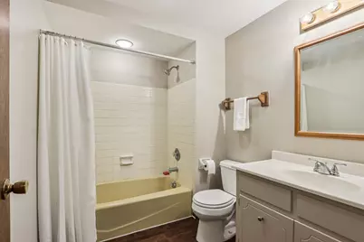 9959 W Conrad St, Hales Corners, WI 53228 - Photo 19