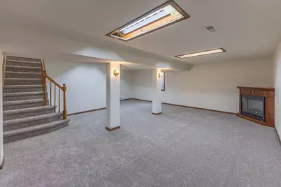 1111  Pierce St, Onalaska, WI 54650 - Photo 5