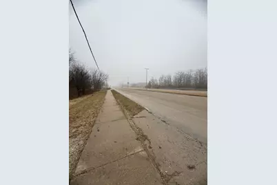 3341 W Rawson St, Franklin, WI 53132 - Photo 3