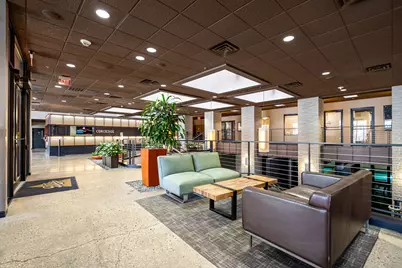 270 E Highland Ave #916, Milwaukee, WI 53202 - Photo 35