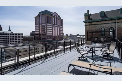 270 E Highland Ave #916, Milwaukee, WI 53202 - Photo 31