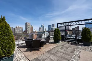 270 E Highland Ave, Milwaukee, WI 53202 - Photo 33