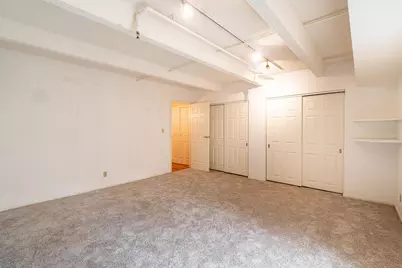 270 E Highland Ave #916, Milwaukee, WI 53202 - Photo 17