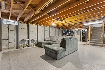 9300 W Eden Pl, Milwaukee, WI 53228 - Photo 25