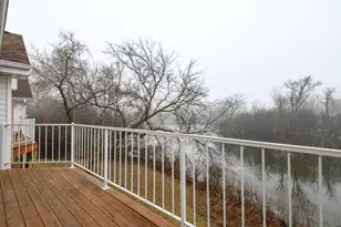 N114W16484 Crown Ct, Germantown, WI 53022 - Photo 11