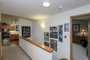 N114W16484 Crown Ct, Germantown, WI 53022 - Photo 31