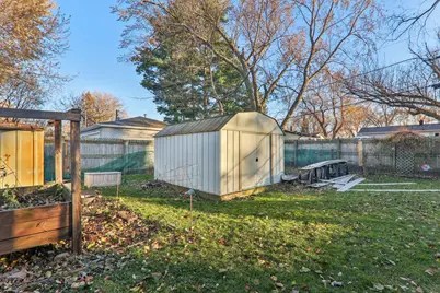 18637 W Karen Ln, Gurnee, IL 60031 - Photo 27