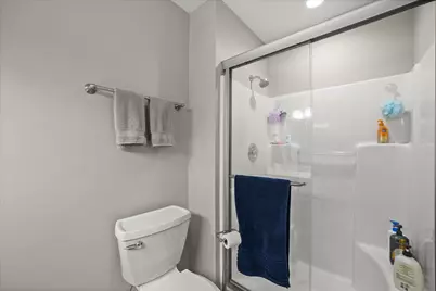 2321 E Cody Ct, Oak Creek, WI 53154 - Photo 15