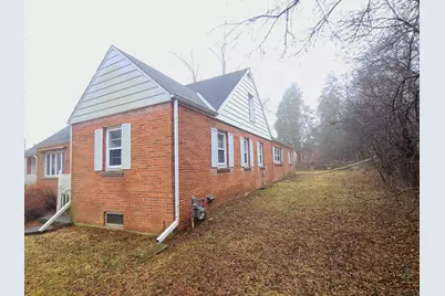 12975  Golf Pkwy, Brookfield, WI 53005 - Photo 5