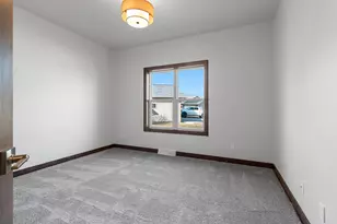 4631 Ridge Ct, Manitowoc, WI 54220 - Photo 29