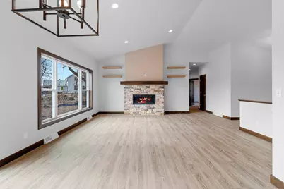 4631  Ridge Ct, Manitowoc, WI 54220 - Photo 7