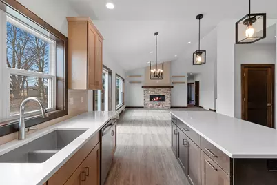 4631  Ridge Ct, Manitowoc, WI 54220 - Photo 13