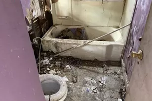 1012 W Hadley St, Milwaukee, WI 53206 - Photo 3