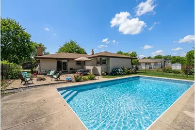 6110  Thornridge Ln, Greendale, WI 53129 - Photo 27