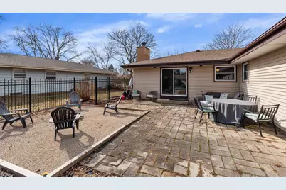 6110  Thornridge Ln, Greendale, WI 53129 - Photo 23