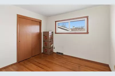 6110  Thornridge Ln, Greendale, WI 53129 - Photo 13