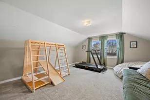 10529 W Grantosa Dr, Wauwatosa, WI 53222 - Photo 19