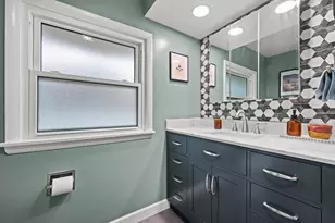 10529 W Grantosa Dr, Wauwatosa, WI 53222 - Photo 13