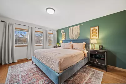 10529 W Grantosa Dr, Wauwatosa, WI 53222 - Photo 17