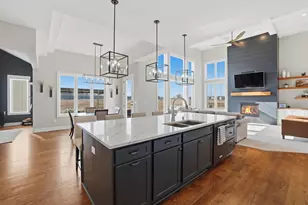 3082 Monona Ct, Summit, WI 53066 - Photo 13