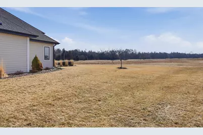 3082  Monona Ct, Summit, WI 53066 - Photo 37
