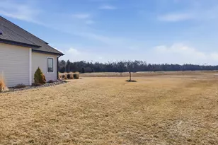 3082 Monona Ct, Summit, WI 53066 - Photo 37