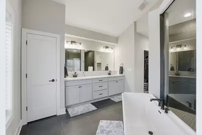 3082  Monona Ct, Summit, WI 53066 - Photo 21