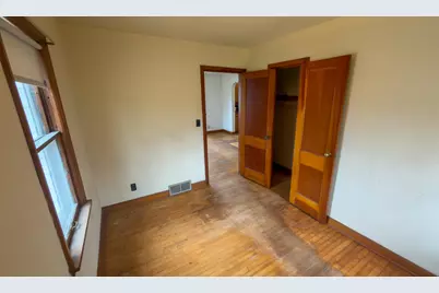 265  Charlevoix St, Marquette, WI 53947 - Photo 5