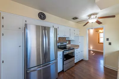 1934  Mars Ave, Racine, WI 53404 - Photo 9