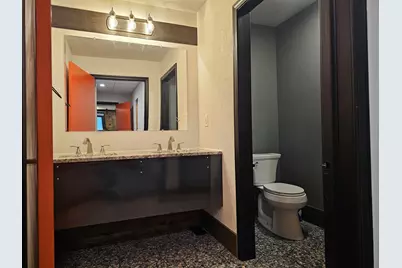 4464 S Whitnall Ave, Saint Francis, WI 53235 - Photo 33