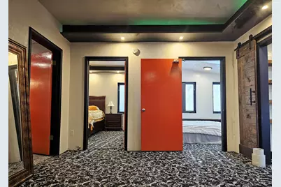 4464 S Whitnall Ave, Saint Francis, WI 53235 - Photo 25