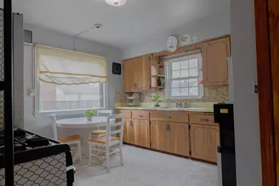 2415 W Morgan Ave, Milwaukee, WI 53221 - Photo 7