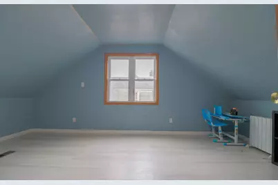 2415 W Morgan Ave, Milwaukee, WI 53221 - Photo 17