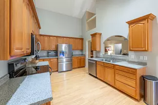 8442 E Ridge Dr, Pleasant Prairie, WI 53158 - Photo 11