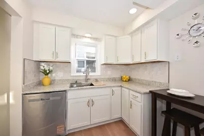 3165 N 87th St, Milwaukee, WI 53222 - Photo 7