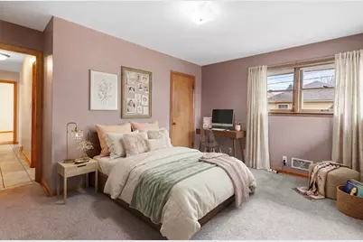 3927 N 77th St, Milwaukee, WI 53222 - Photo 7