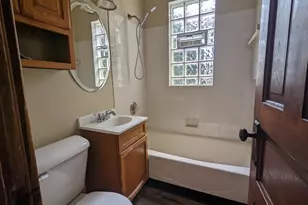 2439 N Dr William Finlayson St, Milwaukee, WI 53212 - Photo 19